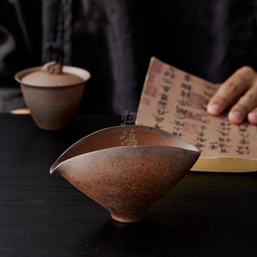 归鸿粗陶水滴公杯功夫茶具分茶器家用陶瓷2024新款异形公道杯茶海