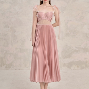 LINH PHUNG越南小众品牌BELLADONNA系列优雅设计修身喇叭连衣裙