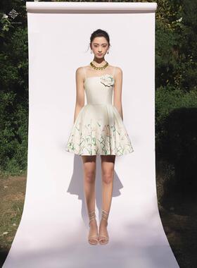 NHAT VY越南品牌LIMERENCE系列贴花迷你连衣裙定制