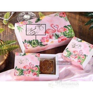 8x8x3.7cm Flamingo design Chocolate gift box Green fancy moo