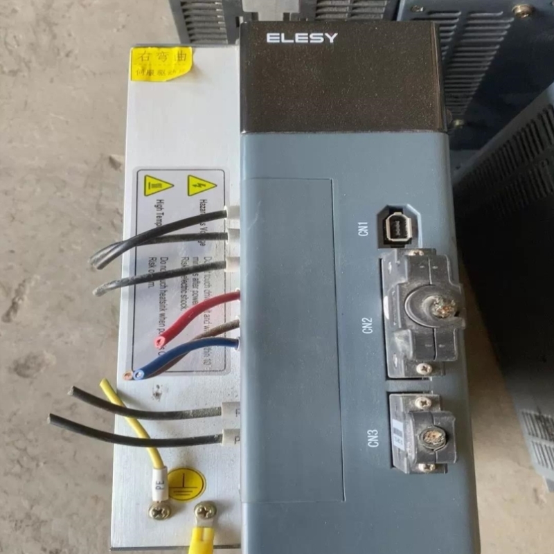 【议价】(工控）伊莱斯伺服驱动器 ESDC-075DP两个，ESDC-030