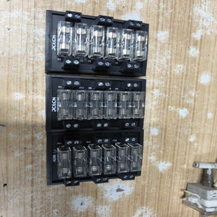 请询价6路保险端子台AD09闲置3 议价