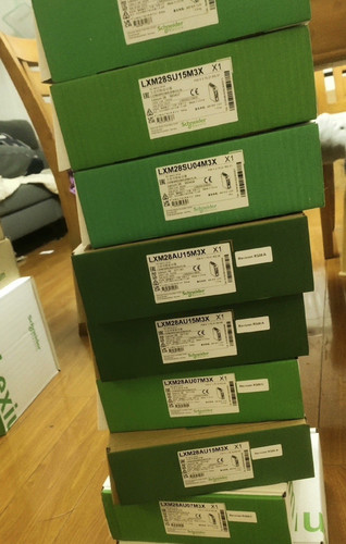 LXM28AU07M3X     LXM28AU02M3X   LXM28AU15M3X