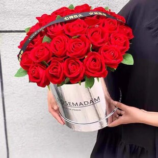 网红带花泥抱抱桶七夕情人节花束DIY圆形花盒生日花束生日情侣