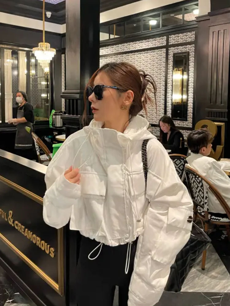春季短款连帽外套女2024新款休闲百搭机车服欧货时髦夹克外搭上衣