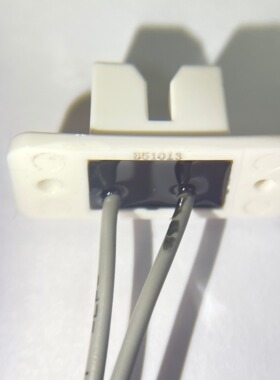 MLU02-225 超声波气泡传感器探头2.54白色插头 厂家直供 一