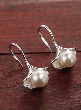 防过敏S925纯银杏叶珍珠耳环气质小众高级复古简约文艺贝母耳挂女