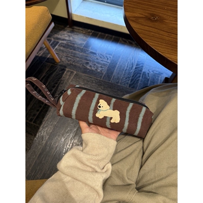 新款可爱小狗笔袋简约学生收纳袋高颜值ins大容量文具文具盒收纳