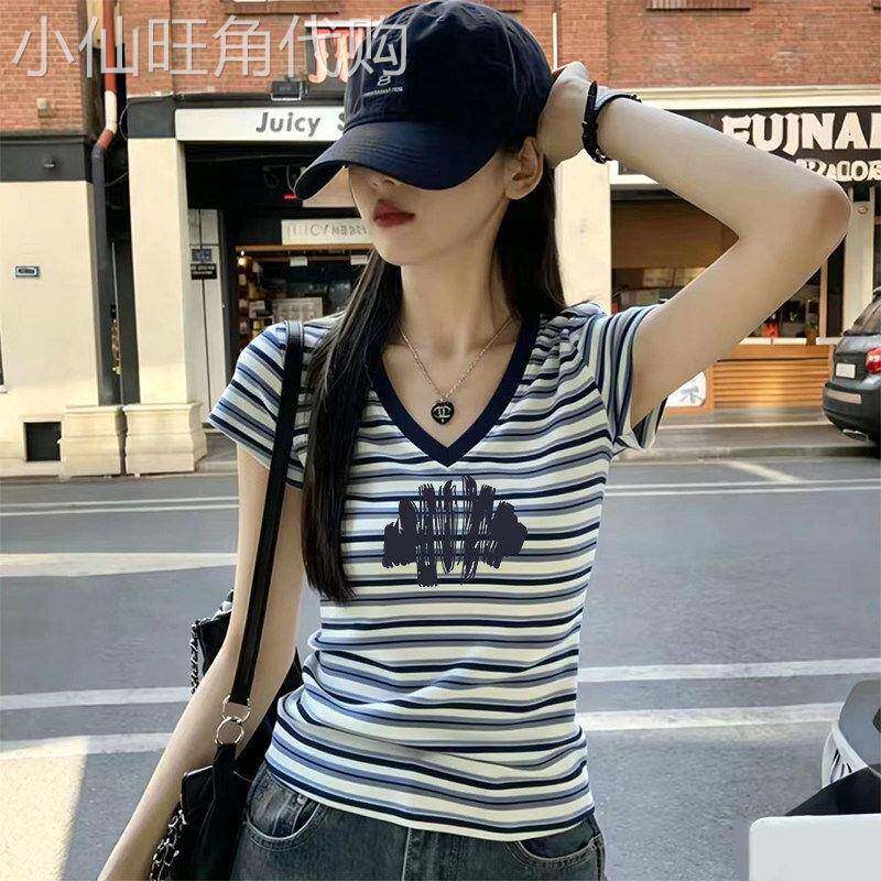 减龄百搭撞色蓝白条纹V领短袖T恤女夏季印花修身显瘦设计感上衣潮
