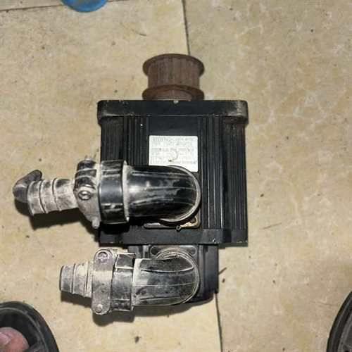 议价日鼎伺服电机1kw（130ST-M050C2A）二手拆机