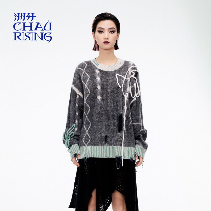 藏青废土风羊绒印花套头衫