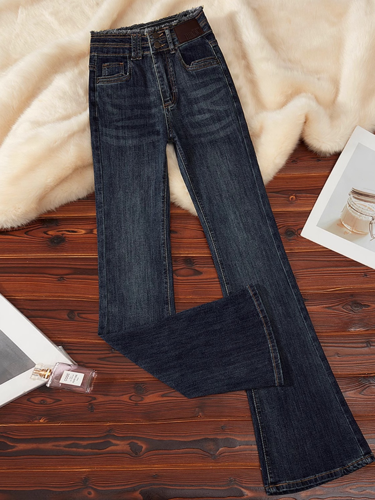 复古微喇牛仔裤女春秋季2025新款今年流行高腰收腹提臀显瘦马蹄裤