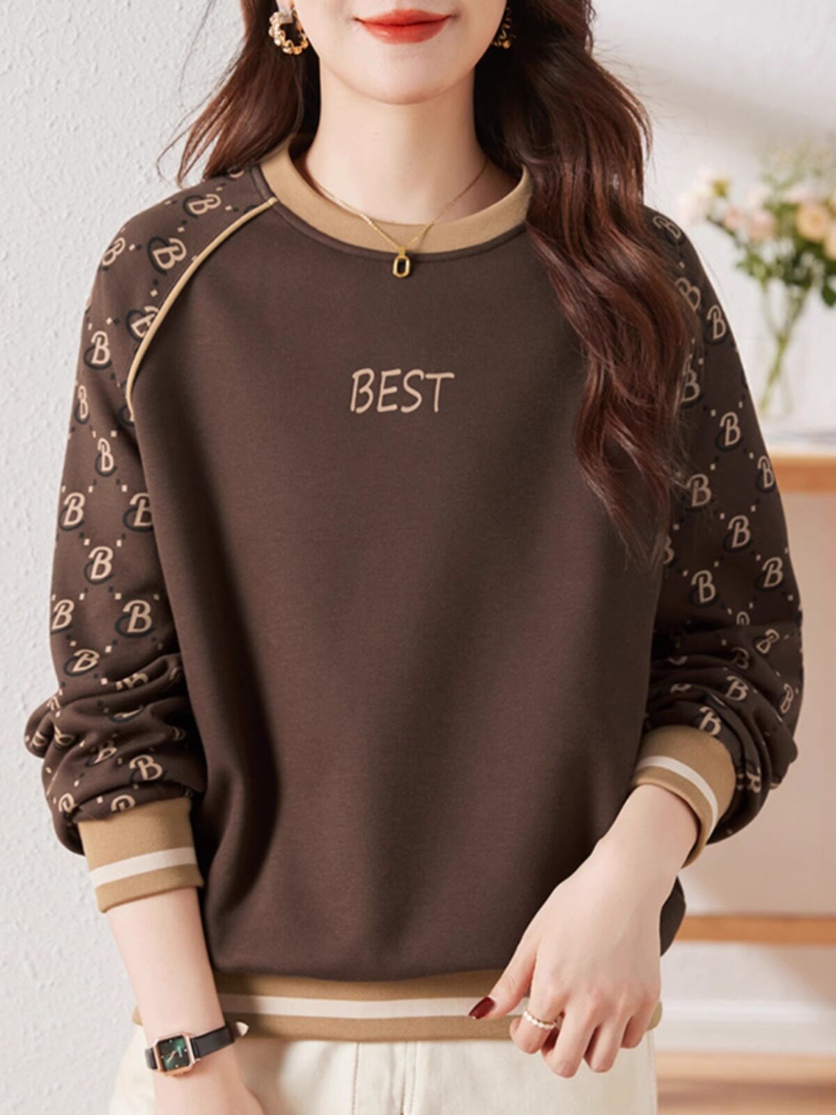 高级感圆领卫衣女士秋冬季2025新款加绒加厚宽松显瘦字母印花上衣