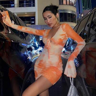 long sleeve lace-up bodycon dress印花喇叭袖绑带包臀连衣裙