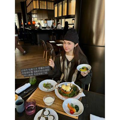 钱美西 重工云朵长绒棉 日系印花羽毛刺绣 立裁宽落肩连帽卫衣女