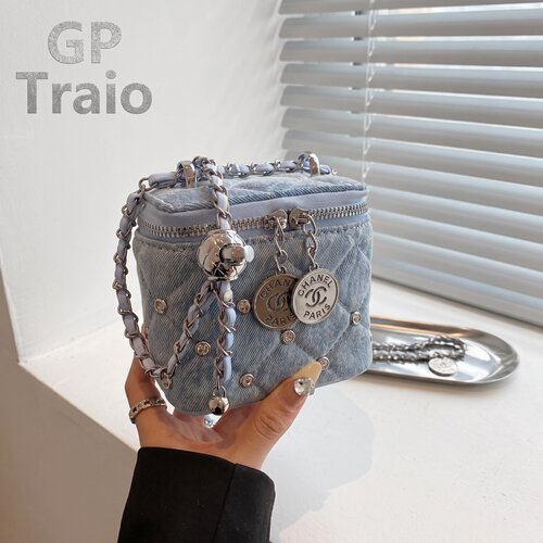 日本GPTraio百搭帆布斜挎包
