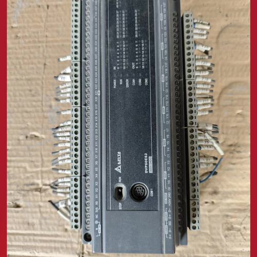 议价台达PLC DVP60ES200R可维修