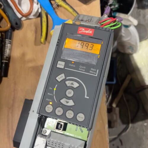 议价丹佛斯变频器VLT FC-301P2K2T4E、可维修