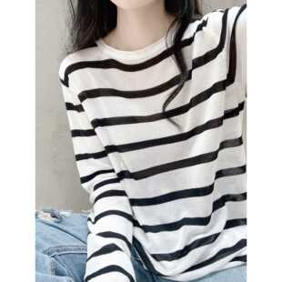 黑白条纹撞色圆领卷边长袖针织衫女早秋宽松正肩小个子慵懒风上衣