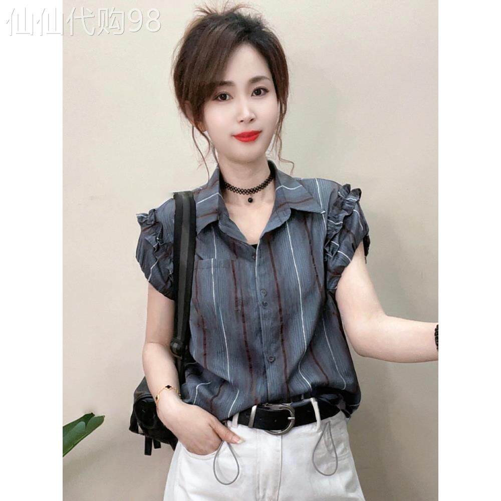 灰色条纹短袖衬衫女夏季新款韩版宽松花边小衫短款休闲洋气上衣女