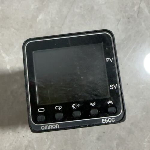 议价E5CC-QX2ASM-800，货，实物照片，成色