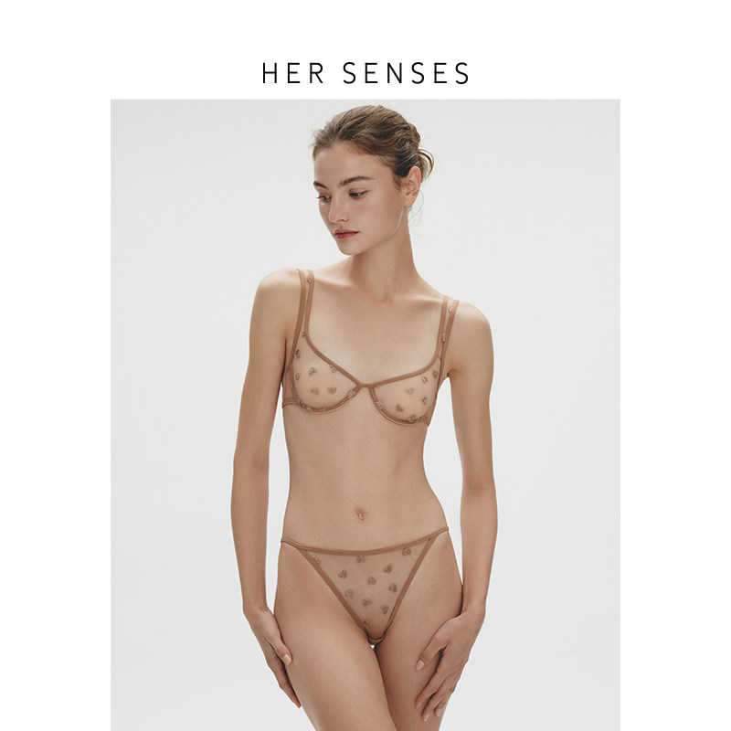 HER SENSES/何识漫衍系列爱心刺绣连肩带钢圈文胸B163