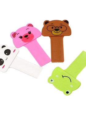 1pc Foldable Toilet Closestool Seat Handle Toilet Seat Cove