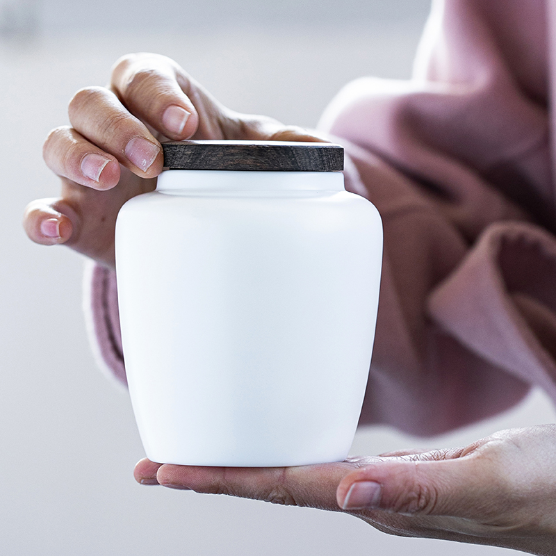 鈺銓龍門羊脂玉瓷速速密封茶葉罐