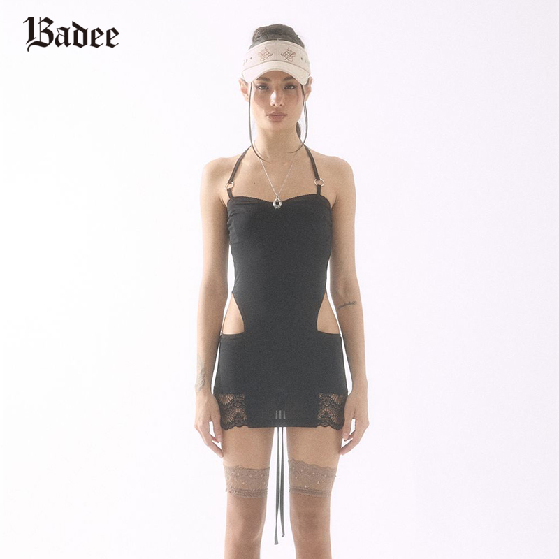 Badee 美式复古印花性感辣妹蕾丝拼接收腰设计修身包臀连衣裙