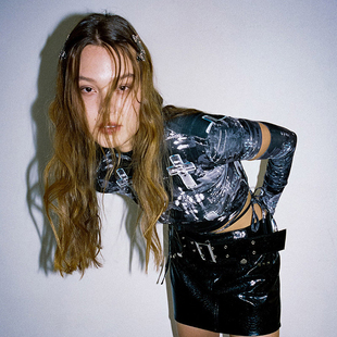 长袖 CLUT 素印花绑带裁剪修身 科技感未来元 T恤 STUDIO