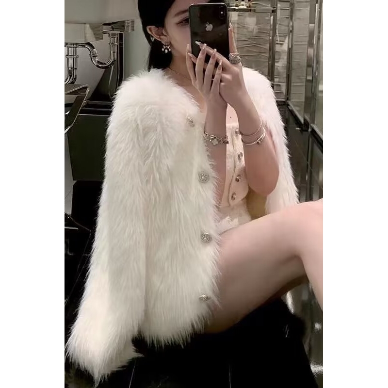 2024年春秋新款舒适韩版仿水貂绒针织短款开衫毛衣长毛小外套女潮