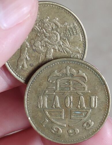 23mm Dragon Dance Macau ,100% Real Genuine Comemorative Coi