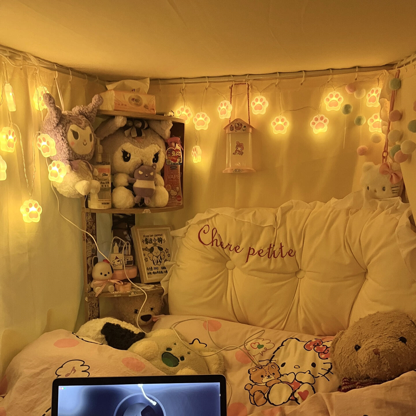 女大学生宿舍上下床铺改造led灯串kt猫爪氛围灯温馨房间装饰灯带