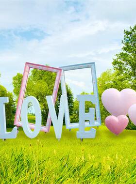 户外网红打卡拍照玻璃钢云朵秋千座椅雕塑大提琴爱心LOVE装饰摆件