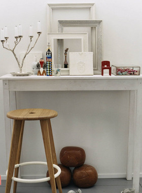 瑞士Vitra北欧木质手绘娃娃