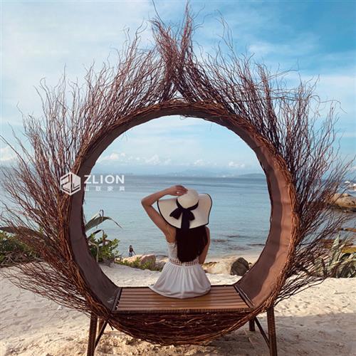 巴厘岛户外藤编网红创意爱心鸟巢秋千景区打卡婚纱拍摄道具圆形床