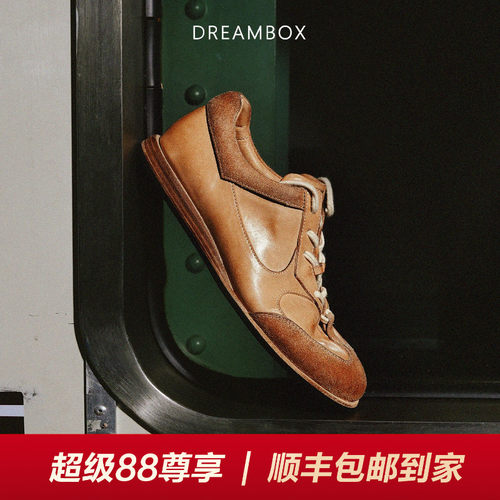 时尚百搭水洗马皮平底德训鞋