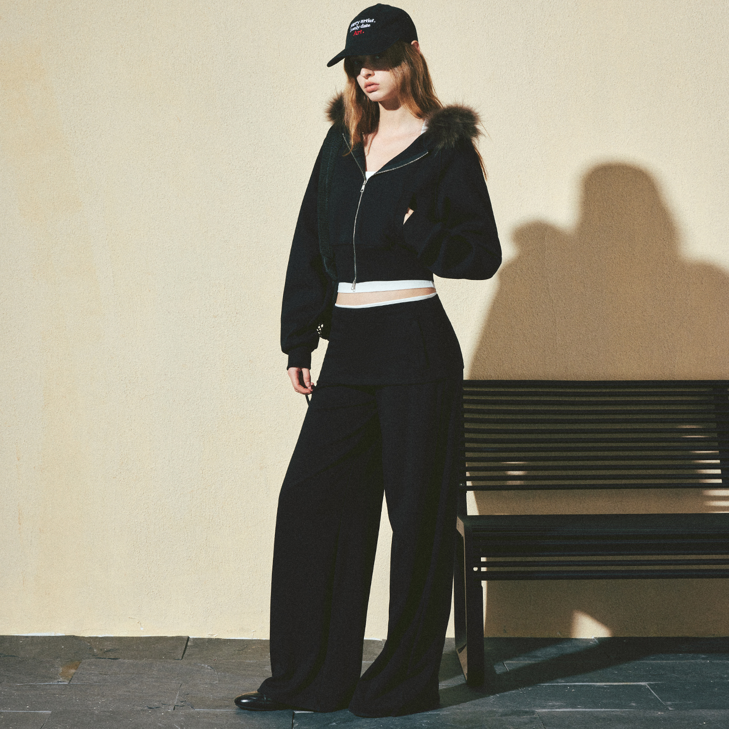 KVKV黑白撞色假两件翻折腰头弯刀垂感运动休闲裤