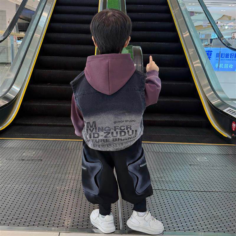 儿童秋装男童卫衣套装2025新款宝宝春秋季衣服男孩牛仔马甲三件套