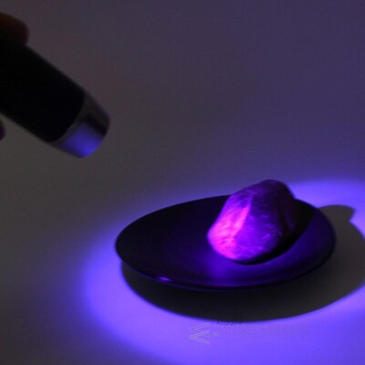 3IN1 LED Flashlight 18650 Yellow Light Gems Lamp UV led 365N
