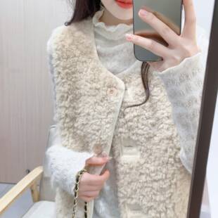 加厚保暖皮毛一体马甲女秋冬洋气时髦宽松厚实羊羔毛无袖外套上衣