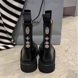 潮牌mona同款真皮马丁靴女厚底切尔西靴英伦风中筒靴子徽章扣女靴