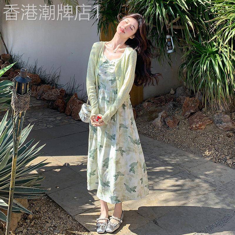 薄荷曼波绿色碎花法式洋装女2026新款春夏针织开衫吊带裙子套装