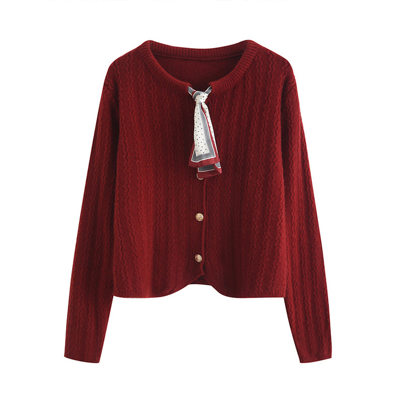 쇼핑몰은 초가을 신작 문예 시크 실크 스카프 니트 상의 신년 레드 긴팔 여성용 니트 바닥 스웨터를 철수했습니다