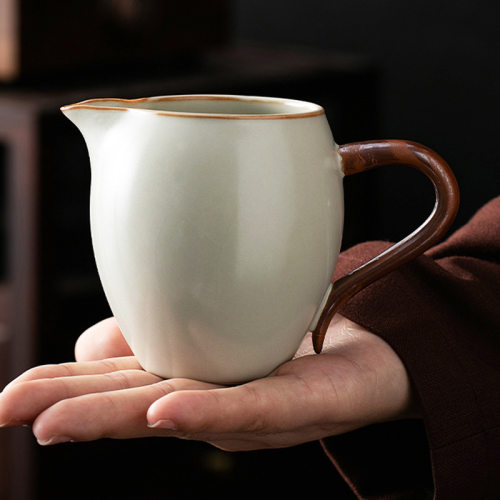 米黄汝窑公道杯功夫茶具陶瓷手柄单个防烫茶海办公家用分茶器