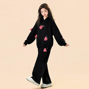 女童过年战袍高级感2026新款大童女孩初中生红色冬装新年卫衣套装