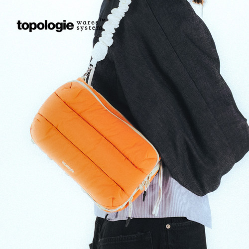 Topologie云朵款斜挎水瓶包