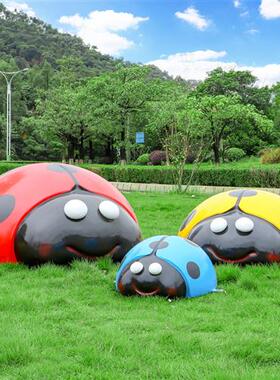 户外卡通甲虫玻璃钢七星瓢虫雕塑花园摆件游乐场草坪园林井盖装饰