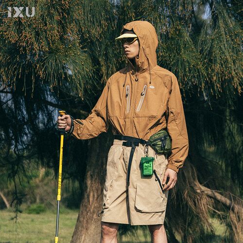 IXU登山连帽防紫外线户外运动男女轻薄透气防晒衣冰丝轻量皮肤衣