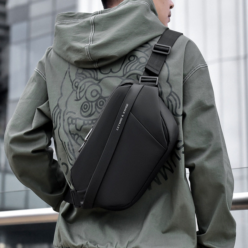 新款男士胸包潮流单肩斜跨包工装通勤运动腰包防泼水机能机车包男,箱包皮具/热销女包/男包,胸包,淘宝优惠券,粉丝福利购,淘宝优惠卷